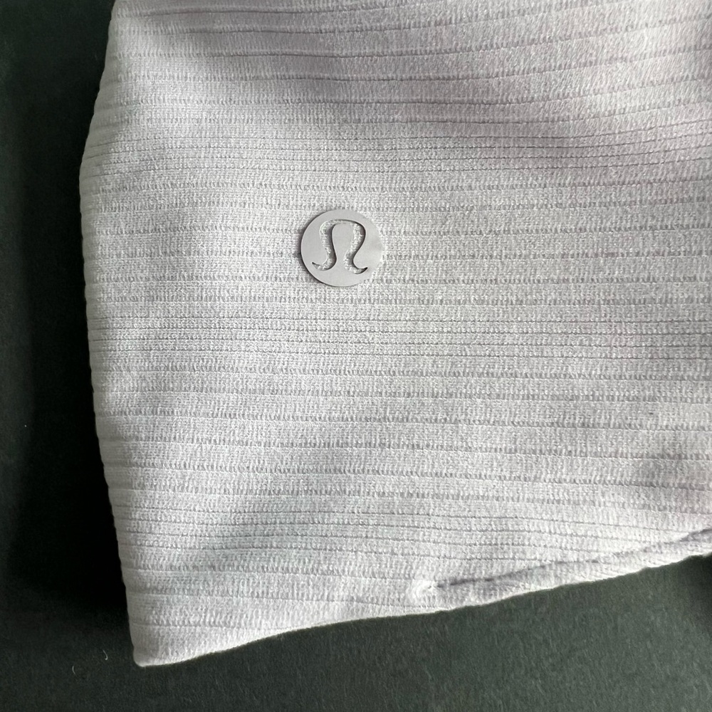 Lululemon NWT Ribbed Nulu twist front headband (bandeau) lavender one size - Picture 4 of 6